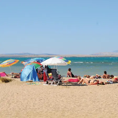 Family Oasis 別荘 ニン