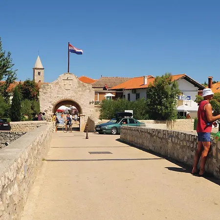 別荘 Family Oasis ニン