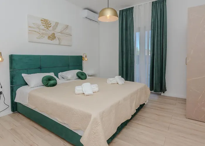 Vikendica Family Oasis