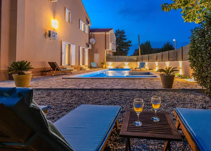 Vikendica Family Oasis *